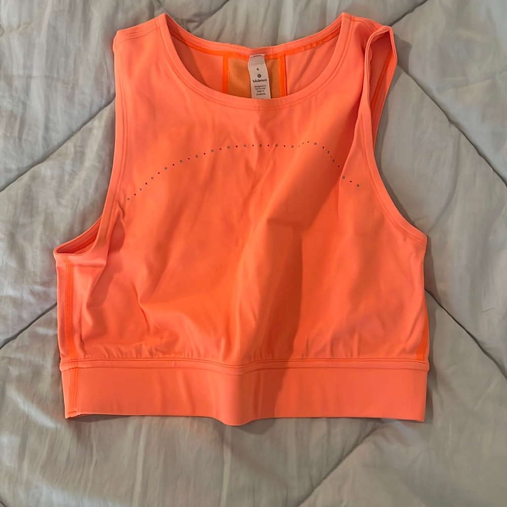 EUC Lululemon crop bra